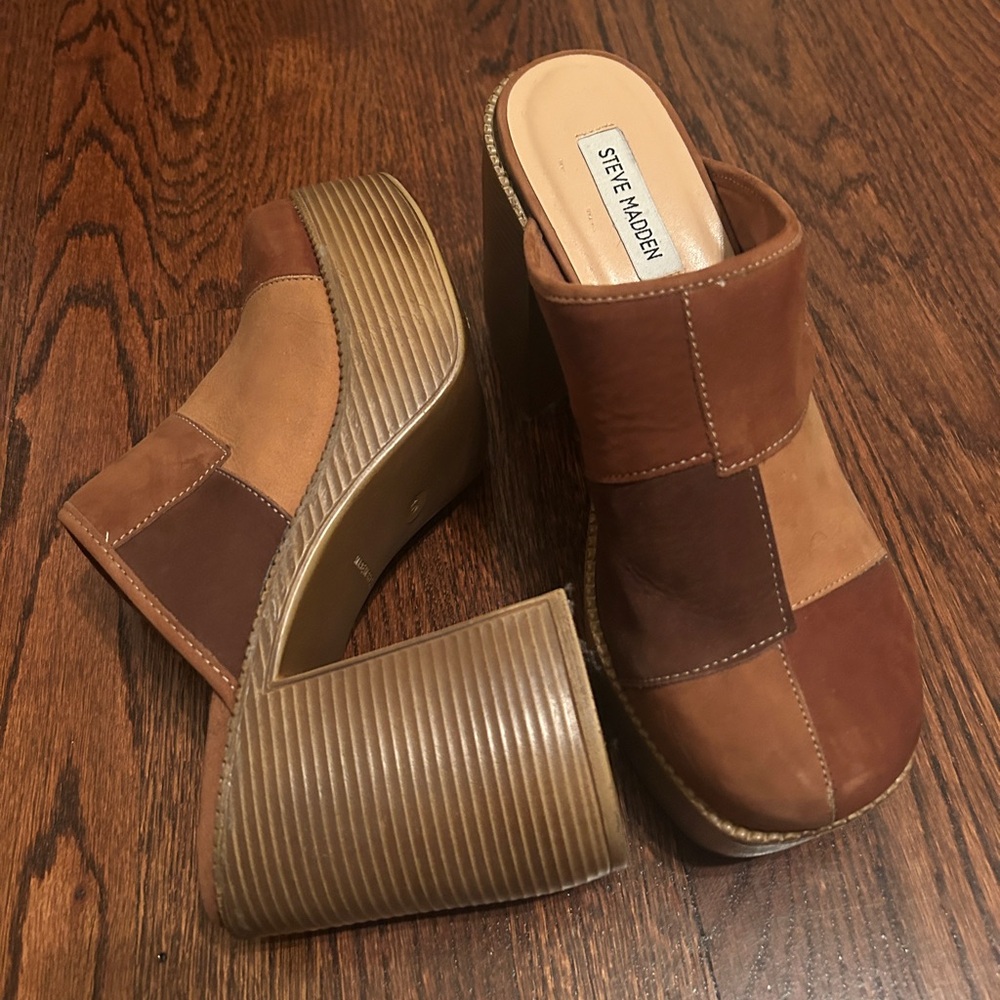 Steve Madden Women's Tan and Brown Patchwork Platform Mules